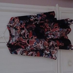 Ladies Flare bottom tunic, Brand Win Win, Size S-M, 97% Polyester, 3% Spandex